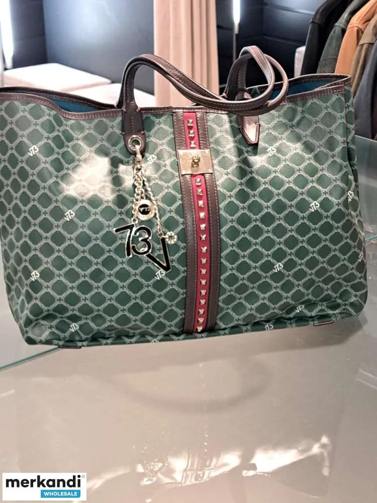 LOTE 173 DE ROPA, CALZADO Y BOLSOS DE MUJER, TEMPORADA PRIMAVERAVERANO