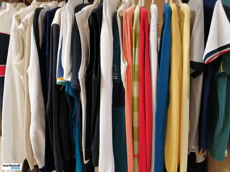 Mezcla de ropa de marca australiana al por mayor. Deporte.