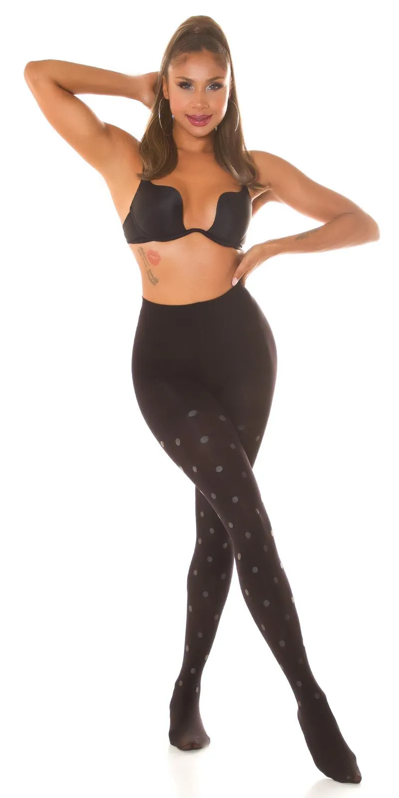 Pantys negras con lunares