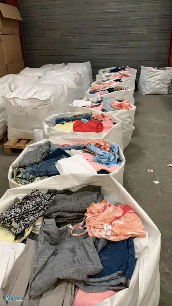 Ropa de marca para mujer MIX Stocklot (primavera / verano, moda joven)