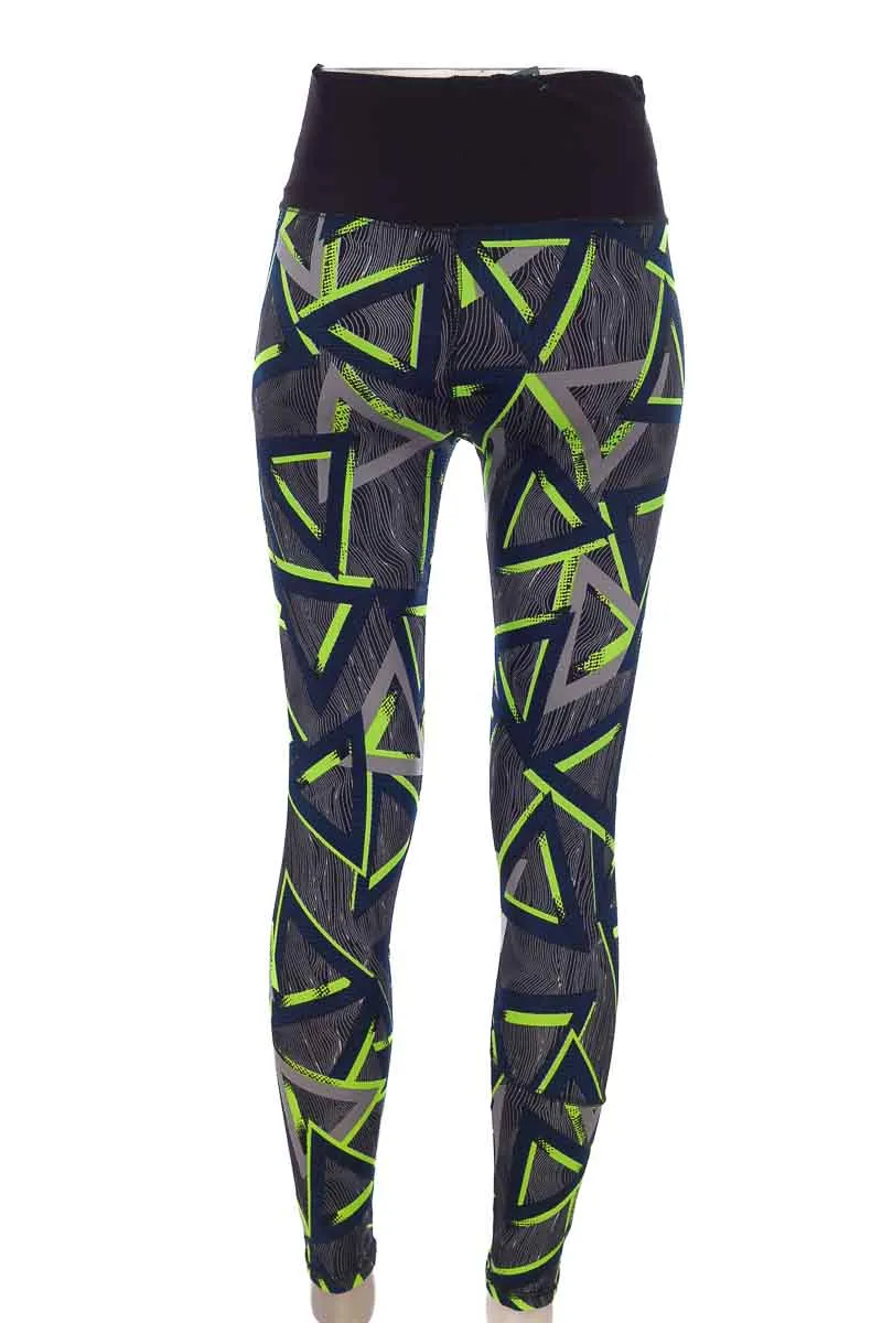 ROPA DEPORTIVA / SALIDA DE BAñO COLOR ESTAMPADO  CLOSEANDO