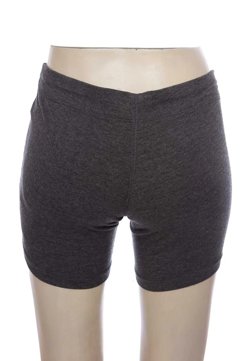ROPA DEPORTIVA / SALIDA DE BAñO COLOR GRIS  WKD