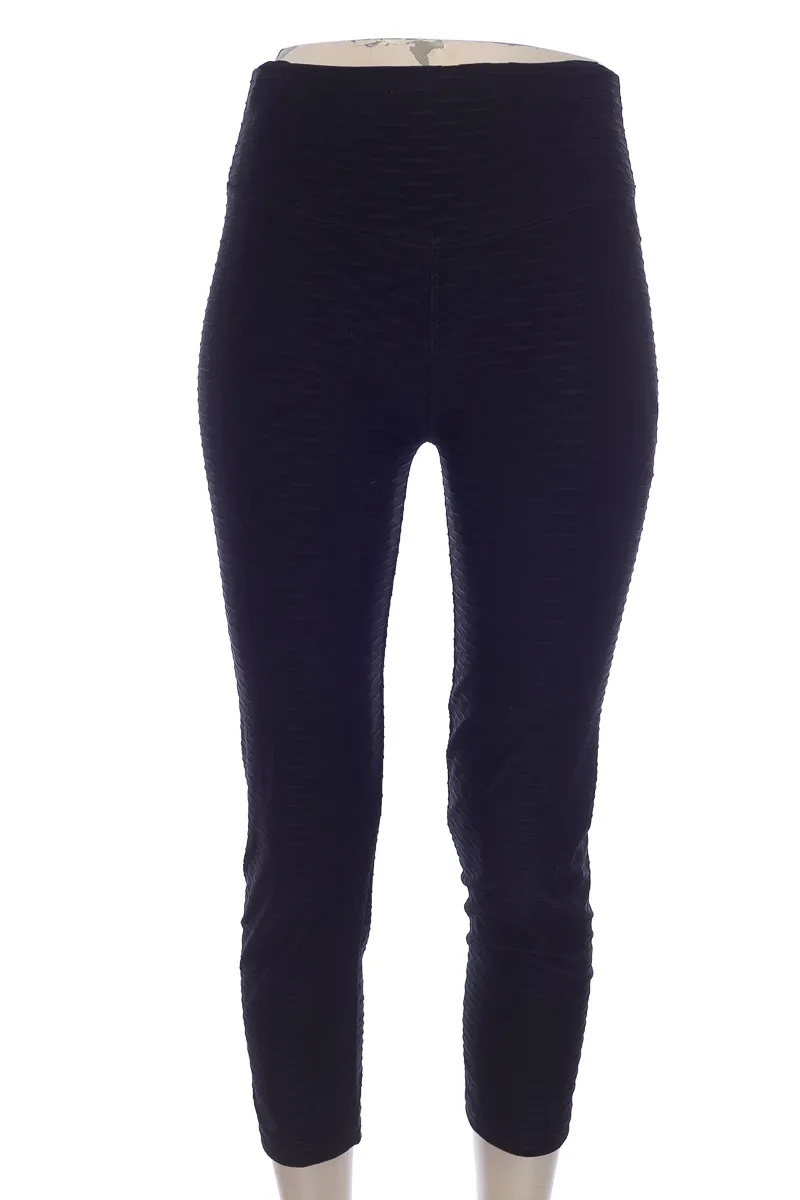 ROPA DEPORTIVA / SALIDA DE BAñO COLOR NEGRO  TATTYS