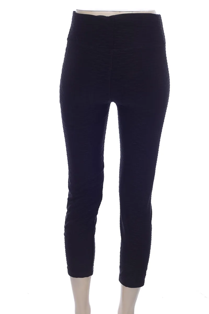 ROPA DEPORTIVA / SALIDA DE BAñO COLOR NEGRO  TATTYS