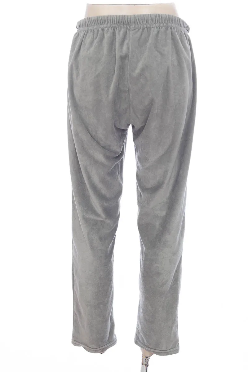 ROPA DEPORTIVA / SALIDA DE BAñO COLOR VERDE  BRONZINI