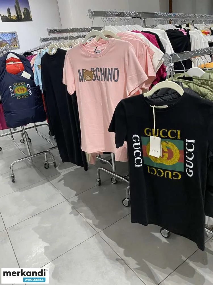 Stock de ropa y accesorios de MARCAS LUXURY